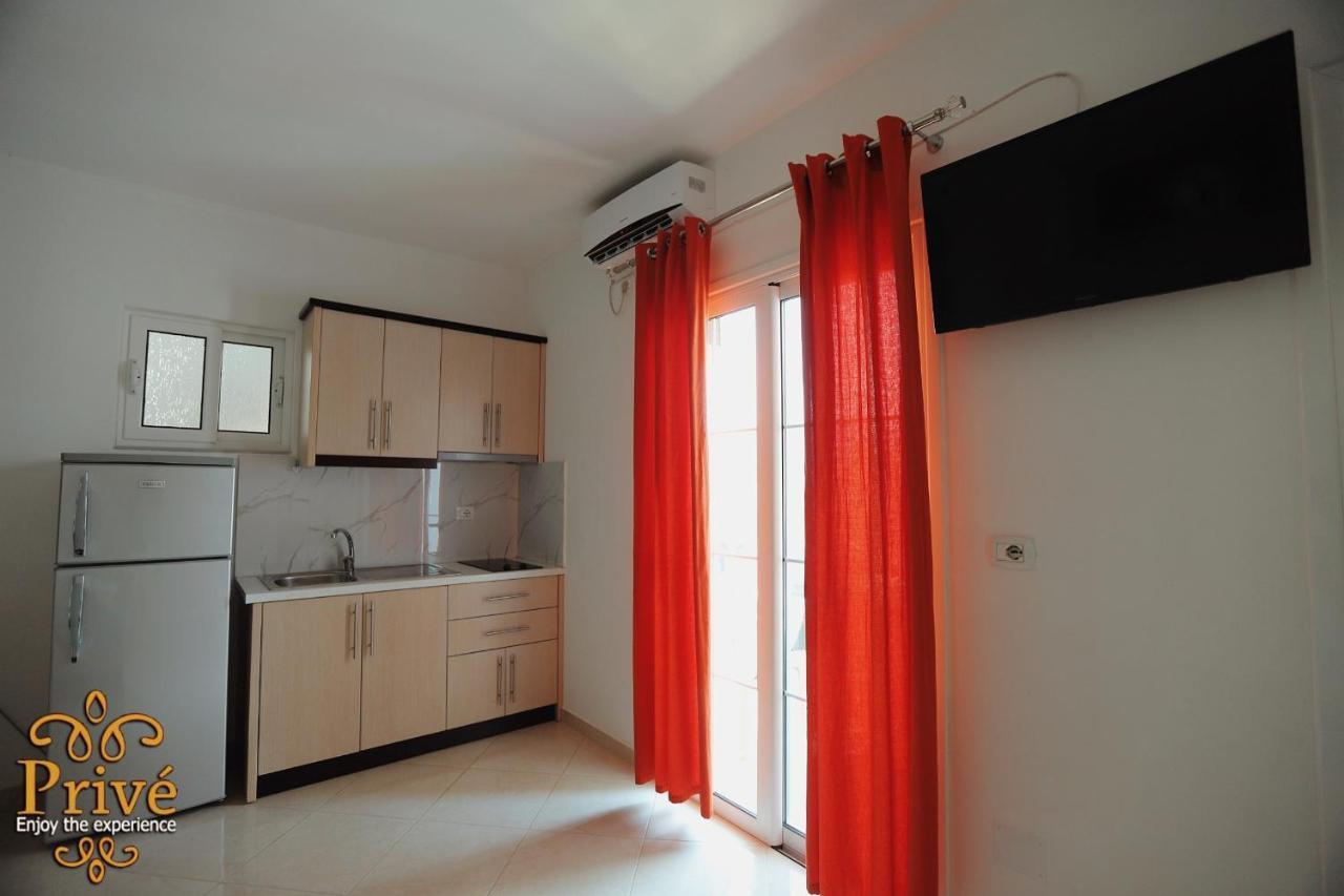 Prive Hotel And Apartment Ksamil Luaran gambar